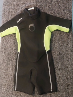 Tribord neoprene children's diving suit like new for ages 3-5