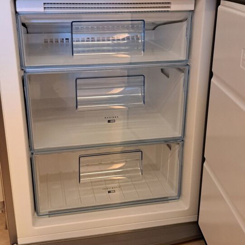 AEG Santo S83600CMM0 ProFresh Plus refrigerator like new