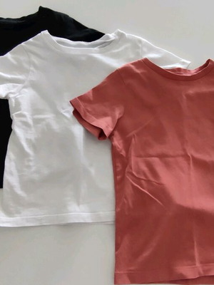 H&M / T-Shirt / 110-116