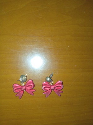 Bow earrings red matte like new, lightweight and cute