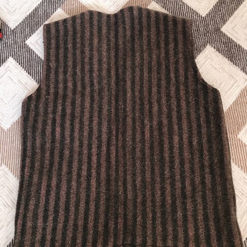 Men's vest like new, very warm, one size