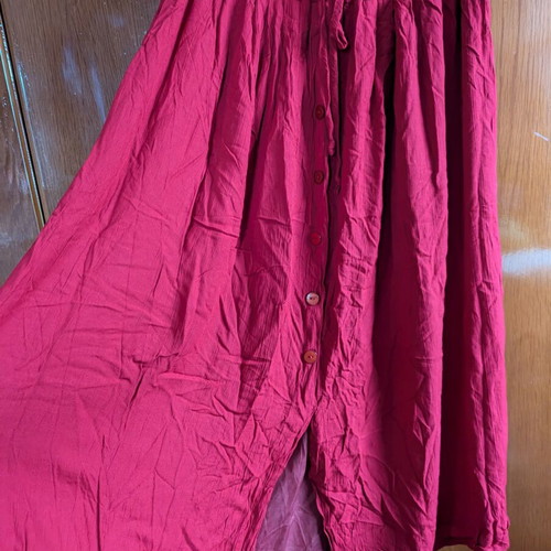 Skirt midi red size large used with elastic and buttons