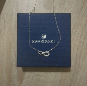 Swarovski κολιε άπειρο από κρύσταλλα και επιροδιωμένο ζιργκον