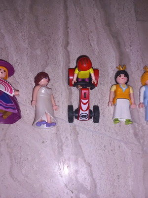Φιγούρες Playmobil μεταχειρισμένες