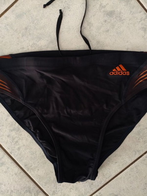 Ανδρικό μαγιό Adidas σλιπ μέγεθος L μεταχειρισμένο, μαύρο με πορτοκαλί λεπτομέρειες