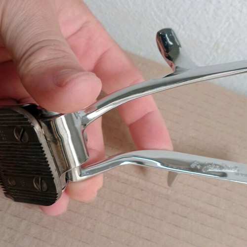 Vintage hair clippers used, pack of 2, American and German