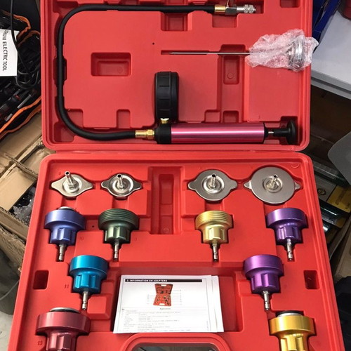 Car radiator leak detector new with 12 adapters in case