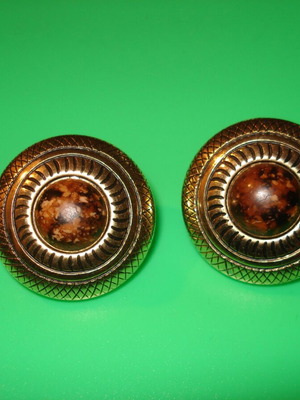 Clip-on earrings used