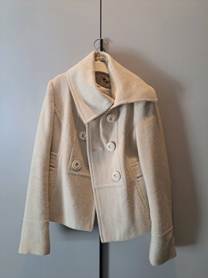 Zara white hemipalto like new, size M with slim fit