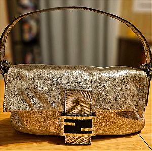 Vintage τσάντα Fendi Beated Baguette σε ασημένιο glitter χρώμα