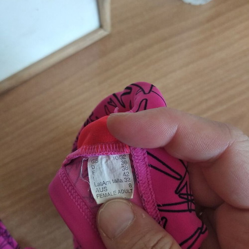 Speedo swimsuit like new, suitable for swimming pool, kids'