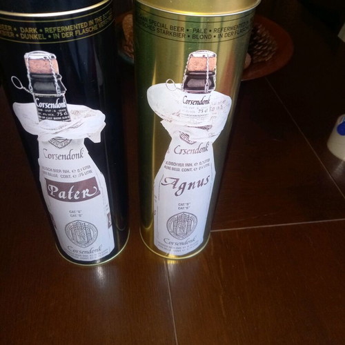 Belgian collectible beer and free collectible empty tin new
