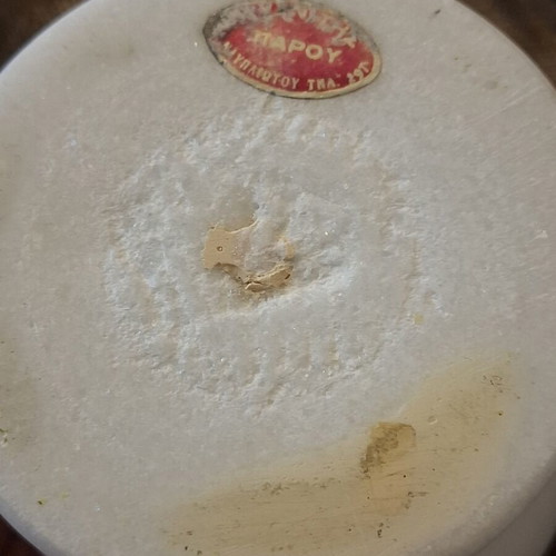 Decorative items from Parian marble like new