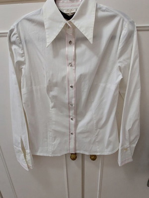 Lucifair women's shirt like new, white with pink details