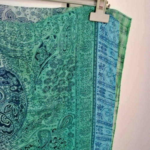 Scarf like new, multicolored