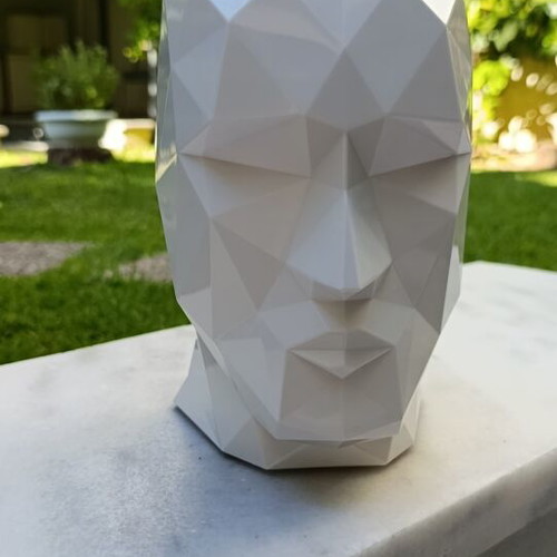 Vondom Adan Nano decorative vase like new, glossy white design by Teresa Sapey