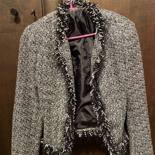 Women's jacket like new, fitted, size M