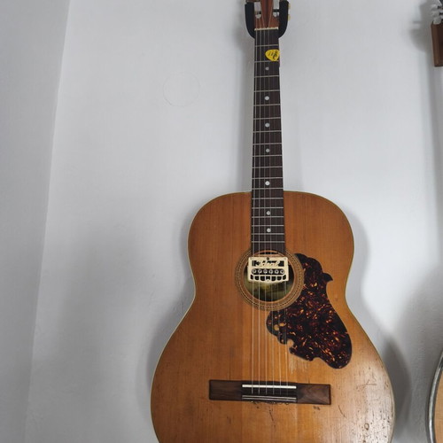 Romanian folk guitar used, 60-70s, solid spruce, with magnet