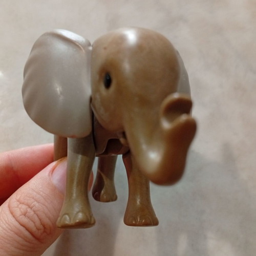 Playmobil baby elephant used