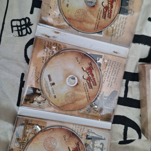 The Adventures of Young Indiana Jones Vol. 3 DVD set like new, adventure