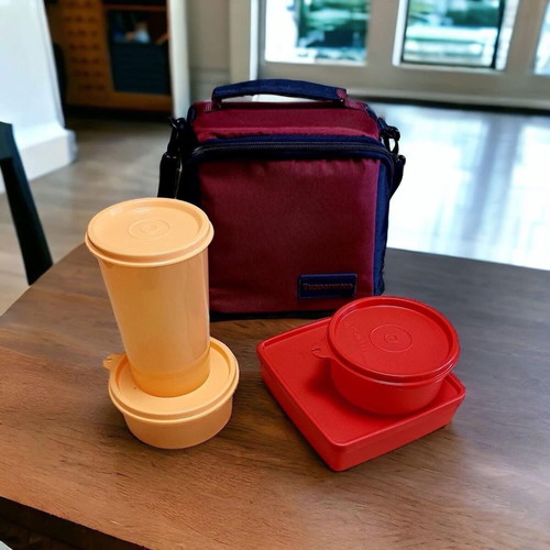 Tupperware set with insulated bag new