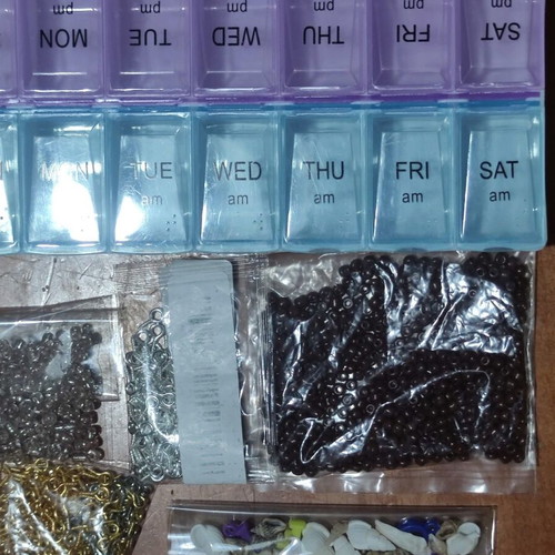 Professional Jewelry Making Set with Thousands of Pieces and Book
