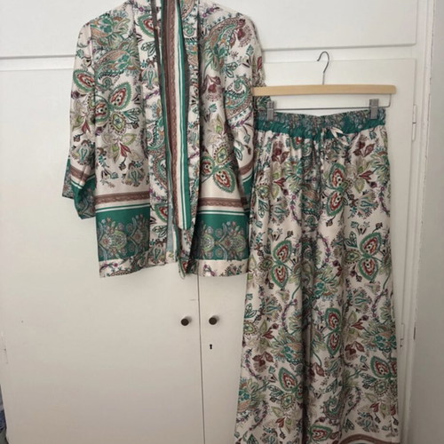 Set with pants multicolor, new
