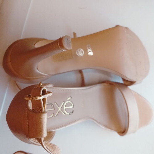 Exe leather sandals, champagne gold, size 39, high heel
