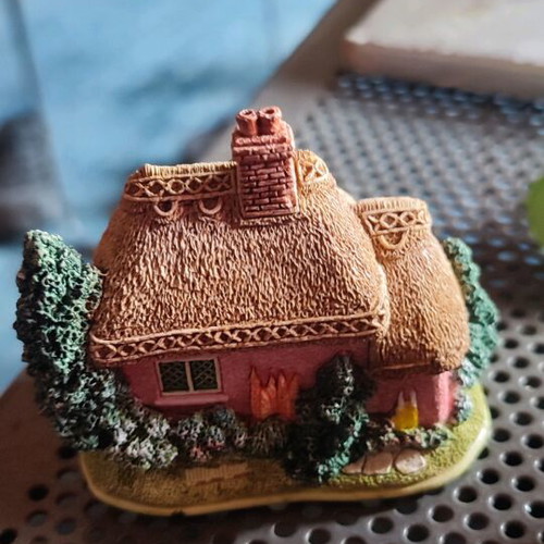 Lilliput Lane Golden Years miniature house new