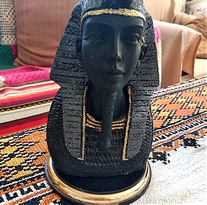 Αγαλματάκι αιγυπτιακού θέματος