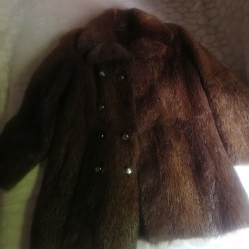 Fur coat like new, brown color