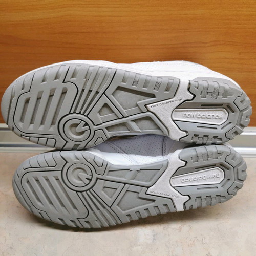 New Balance 550 sport shoes size 40.5 like new
