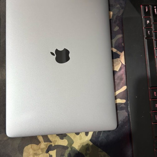 MacBook Pro M1 like new, 13-inch, 8GB RAM, 256GB SSD