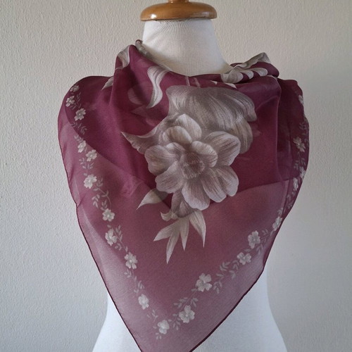 Scarf Made in Italy like new, fuchsia