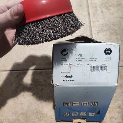 Wire brush bell M14 new