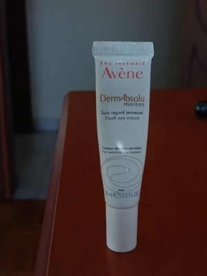 Κρέμα ματιών Avene σαν καινούργιο με απλικατέρ, ενυδατική