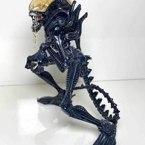Mini Epics Alien Xenomorph statue used