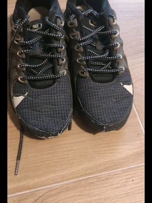 Nike Air Max TS μεταχειρισμένα, νούμερο 41, γκρι αθλητικά παπούτσια