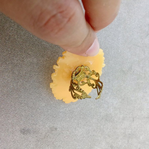 Handmade ring used, yellow gold color