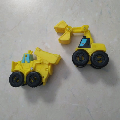 Play-Doh Wheels Excavator and Loader Toy Set like new