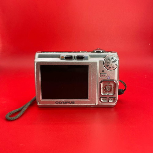 Olympus FE-310 digital camera used with xD memory card