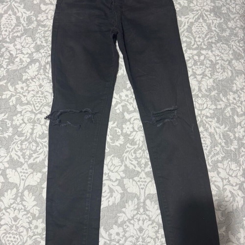 Black jeans with rips like new, size M