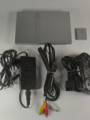 Sony PlayStation 2 Slim SCPH-70004 κονσόλα πακέτο με χειριστήριο, κάρτα μνήμης 8MB και καλώδια