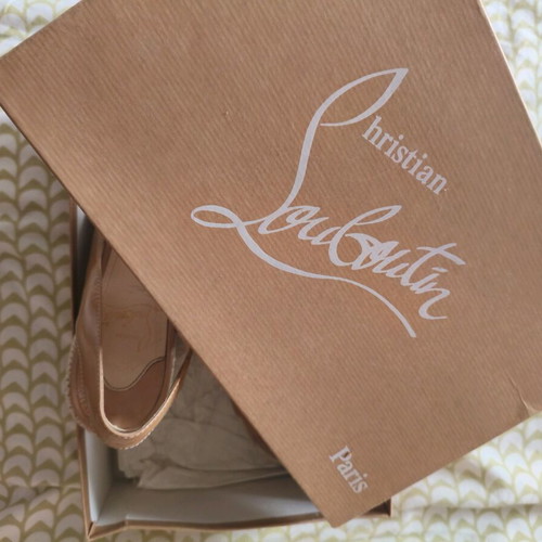 Christian Louboutin πλατφόρμες μεταχειρισμένες μπεζ λουστρίνι νούμερο 38