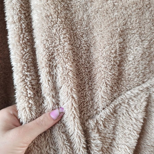 Fuzzy tracksuit set like new, beige and brown