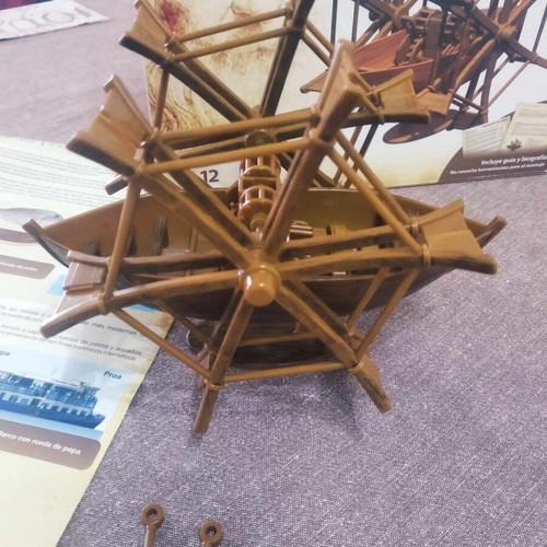 Miniland Leonardo da Vinci Oar Ship like new