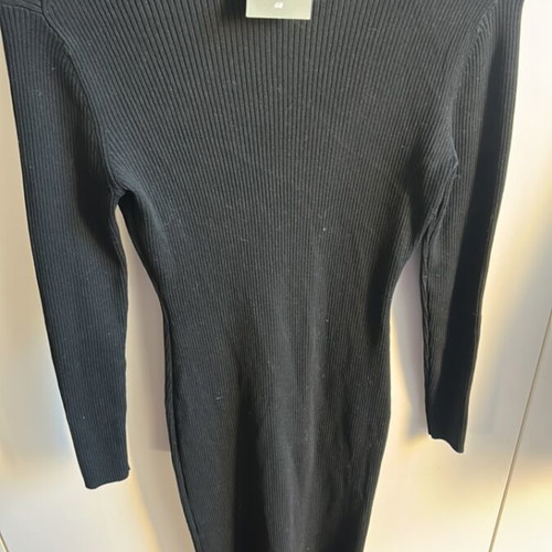 H&M Black Ribbed Dress L New, Very Elastic