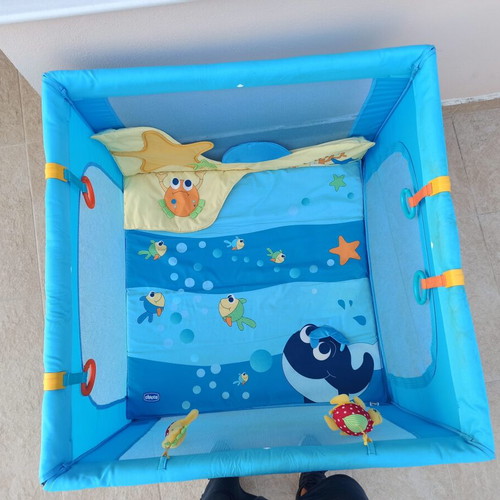 Playpen used, very good condition with side zipper