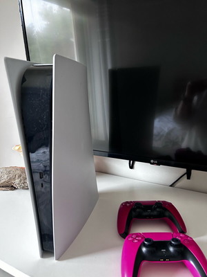 PlayStation 5 Digital Edition σαν καινούργιο με 2 χειριστήρια και πλήρη συσκευασία