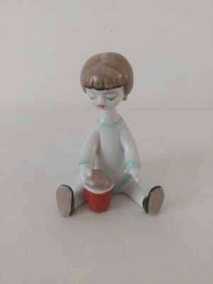 Κοριτσάκι Ουγγαρίας Hollohaza μεταχειρισμένο